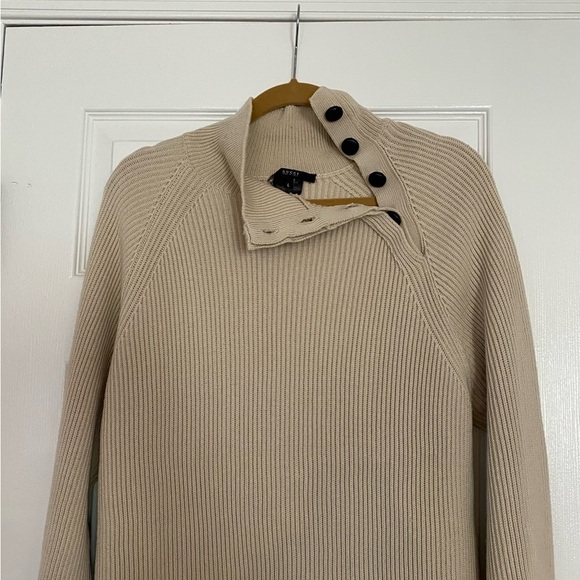 Gucci Ribbed Sweater Mock Neck Side Leather Button Detail Tan Size Large - Picture 7 of 7